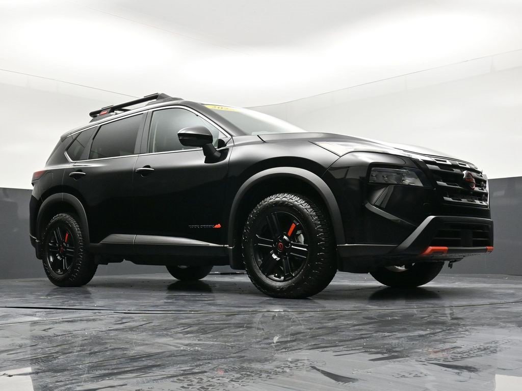 Used 2025 Nissan Rogue SV w/ Rock Creek Premium Package image 31