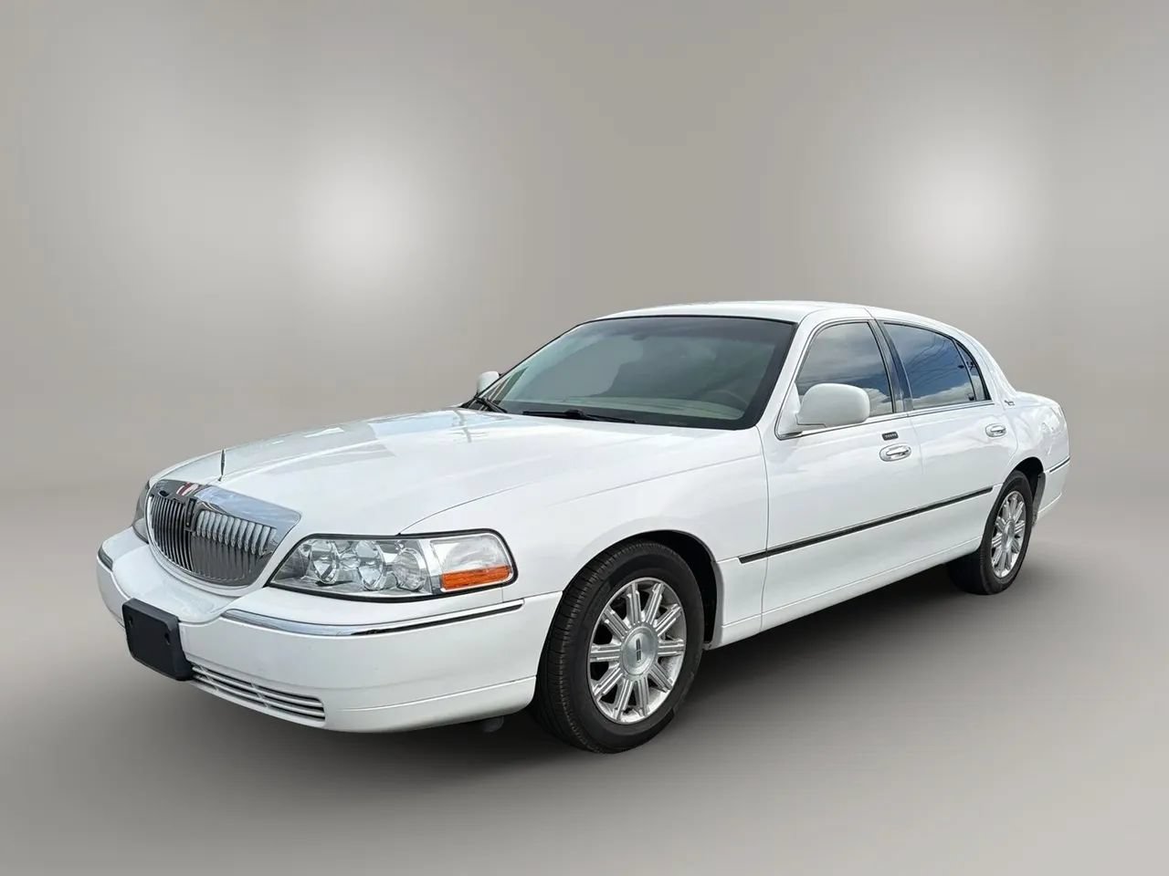 Used 2009 Lincoln Town Car Signature Limited