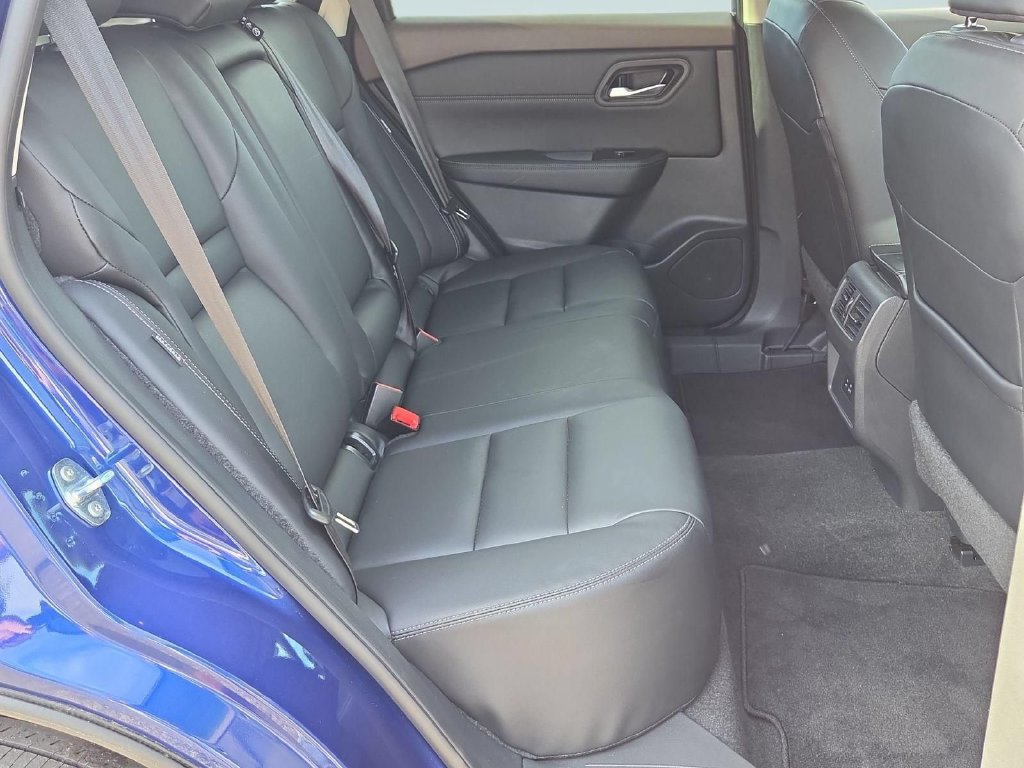 Used 2023 Nissan Rogue SL AWD/4WD image 30