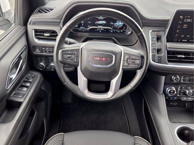 Used 2024 GMC Yukon XL SLT w/ SLT Premium Package AWD/4WD image 16
