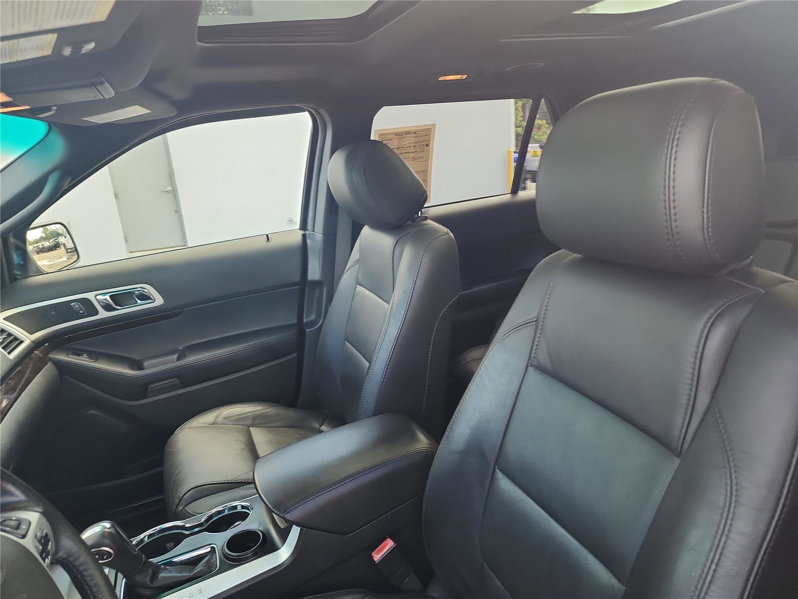 Used 2014 Ford Explorer Limited image 15