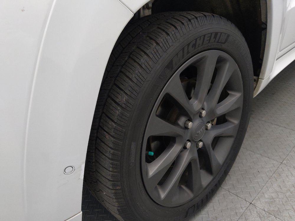 Used 2019 Jeep Grand Cherokee High Altitude RWD image 31