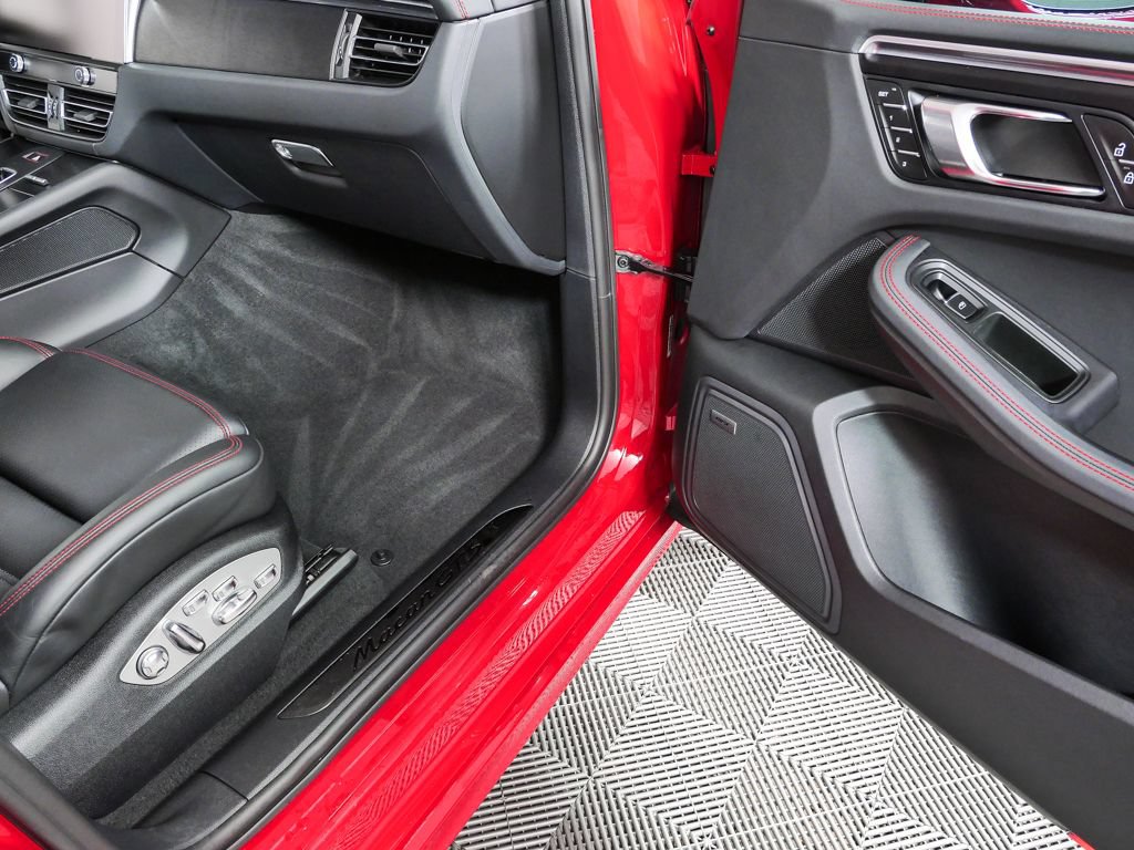 Used 2022 Porsche Macan GTS AWD/4WD image 26