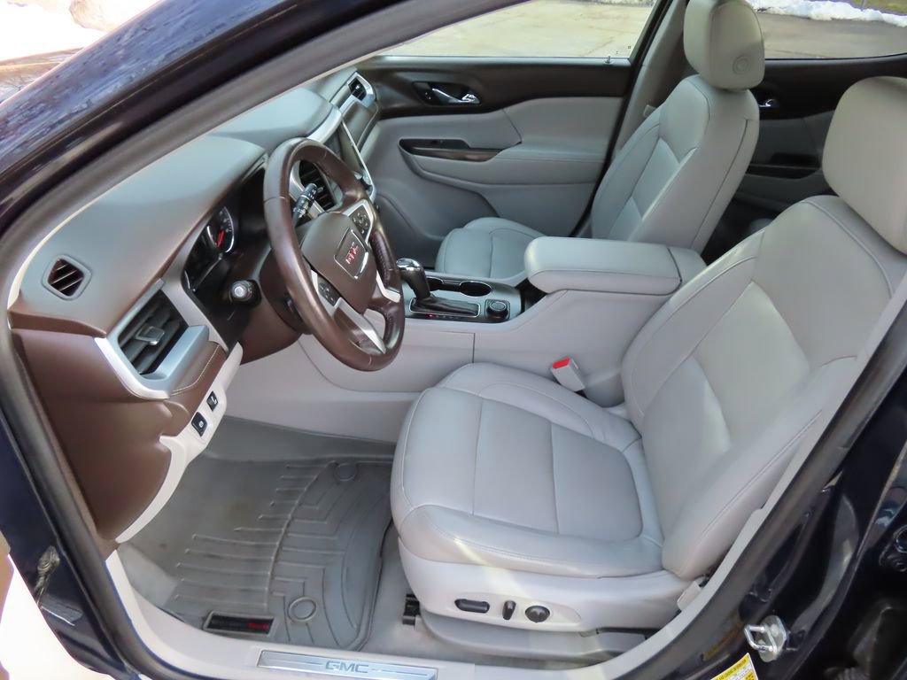 Used 2017 GMC Acadia SLT image 26