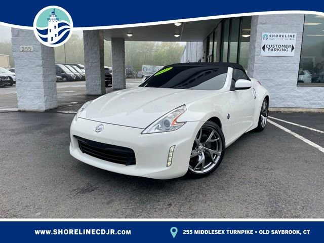 Used 2017 Nissan 370Z Touring Sport RWD image 1