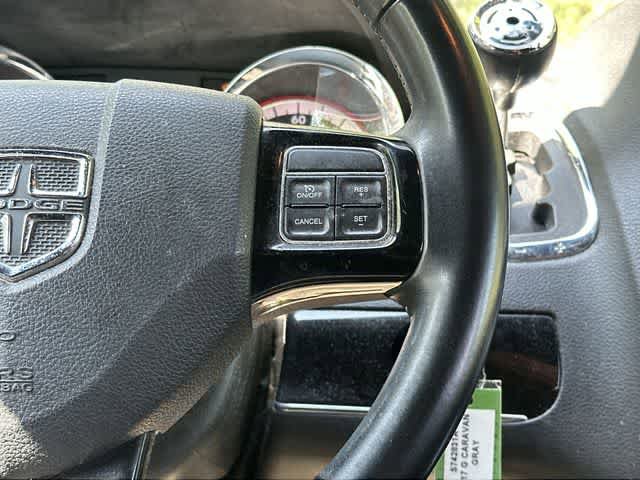 Used 2017 Dodge Grand Caravan SE FWD image 9