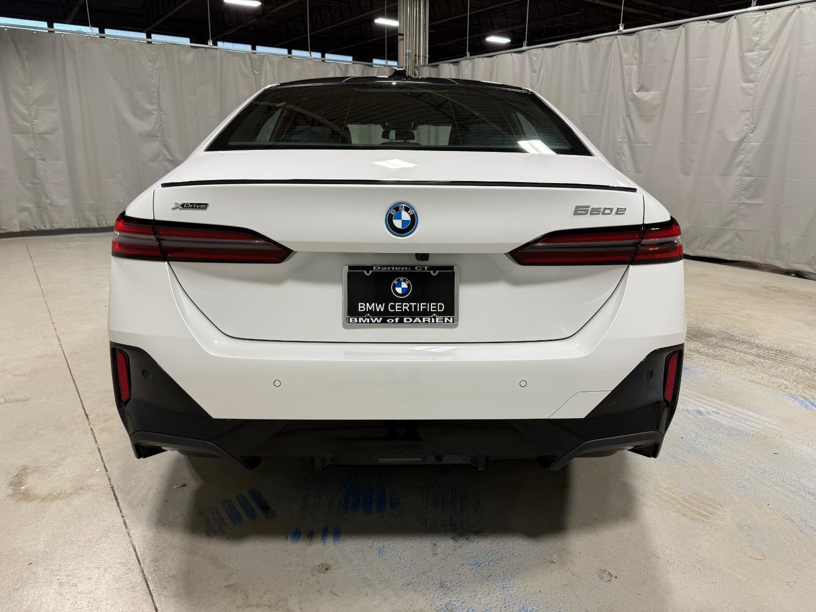 Certified 2026 BMW 550e xDrive w/ Premium Package AWD/4WD image 15