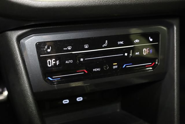 Used 2023 Volkswagen Tiguan SE R-Line image 23