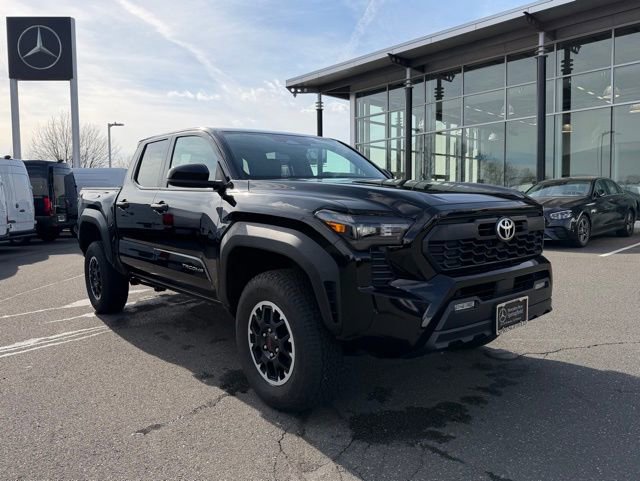 Used 2024 Toyota Tacoma TRD Off-Road AWD/4WD image 1