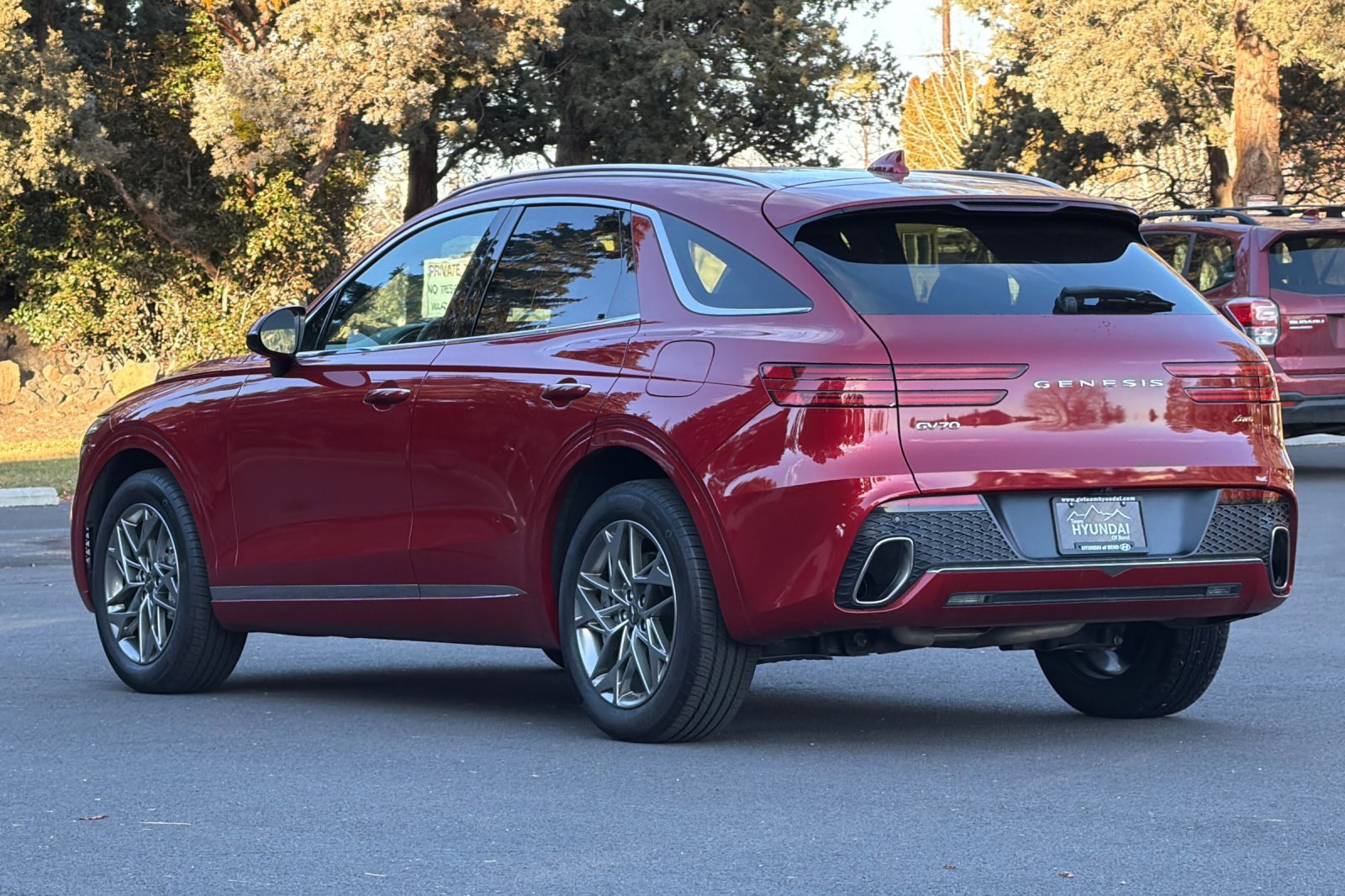 Used 2025 Genesis GV70 2.5T image 6