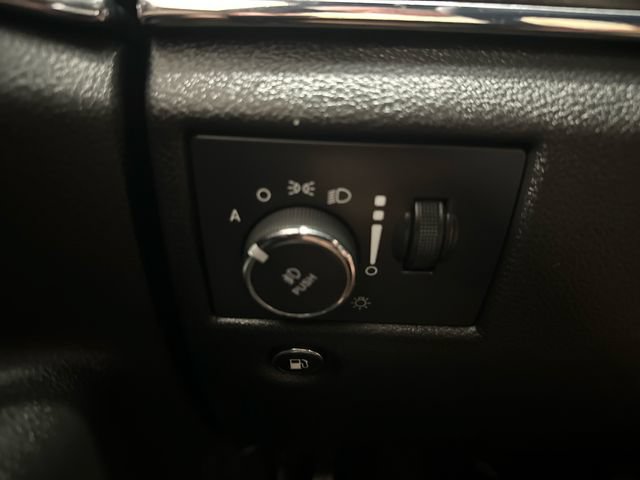 Used 2018 Jeep Grand Cherokee Limited AWD/4WD image 22