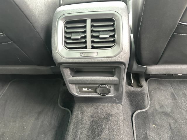 Certified 2023 Volkswagen Tiguan SE R-Line AWD/4WD image 34