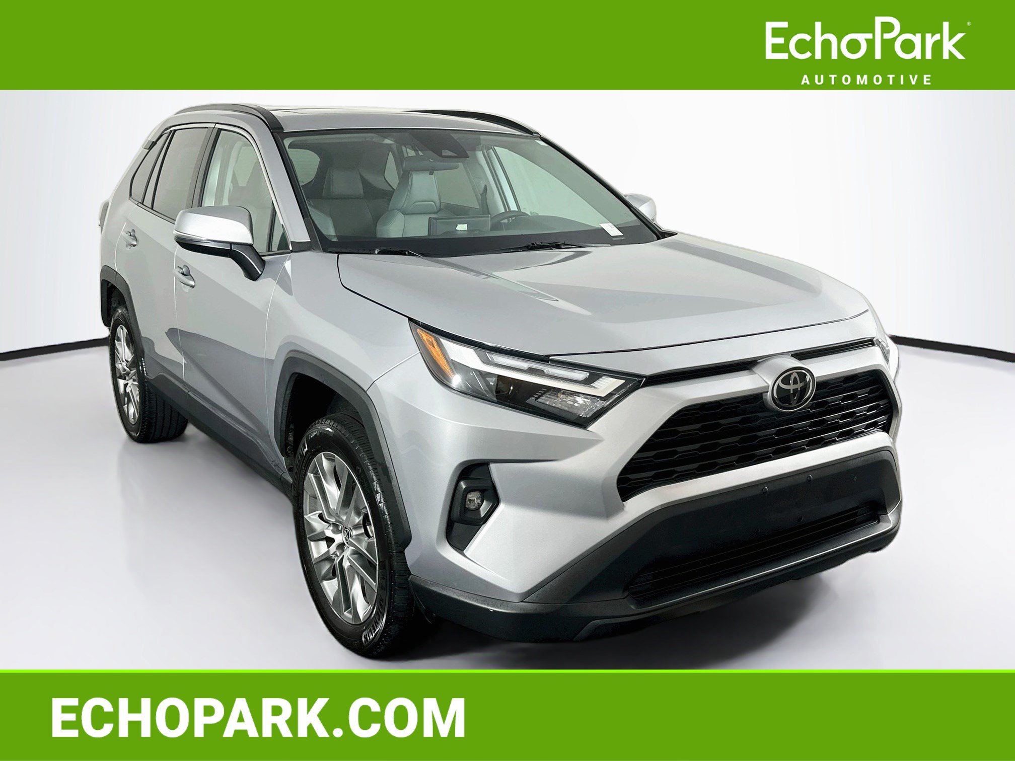 Used 2022 Toyota RAV4 XLE Premium FWD image 1