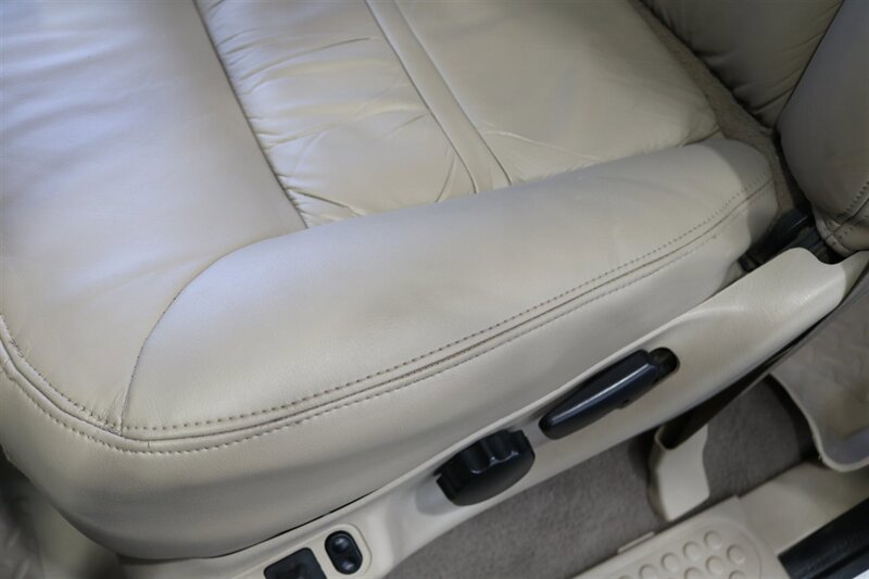 Used 2000 Ford Excursion Limited AWD/4WD image 70