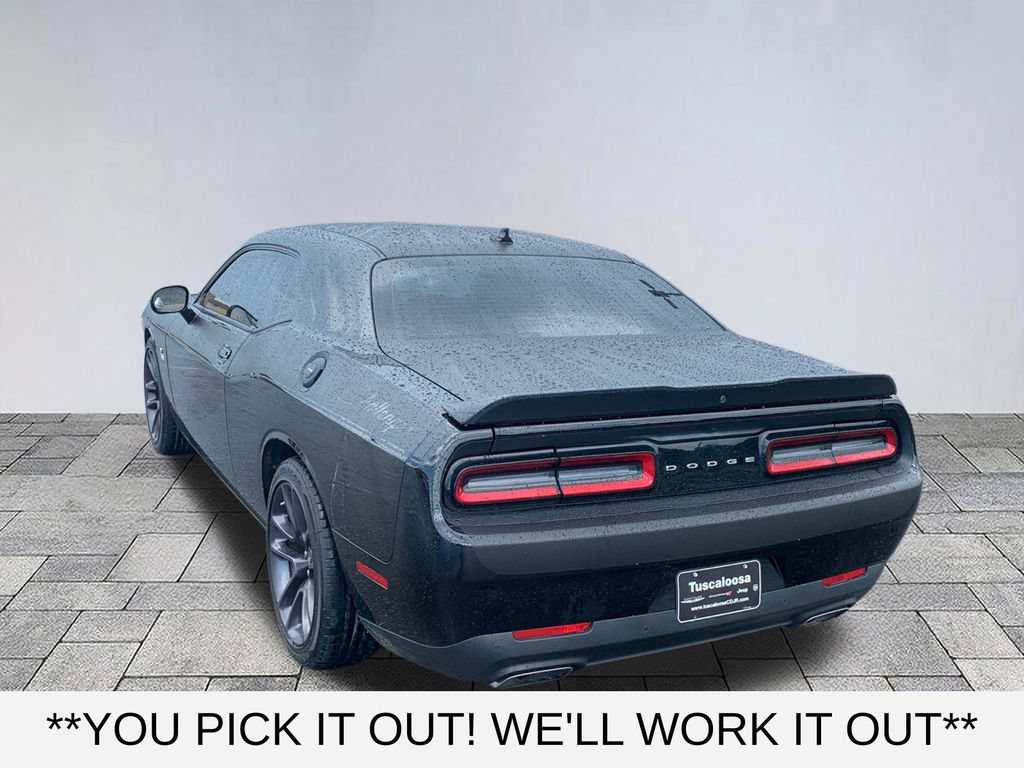 Used 2022 Dodge Challenger R/T Scat Pack RWD image 5