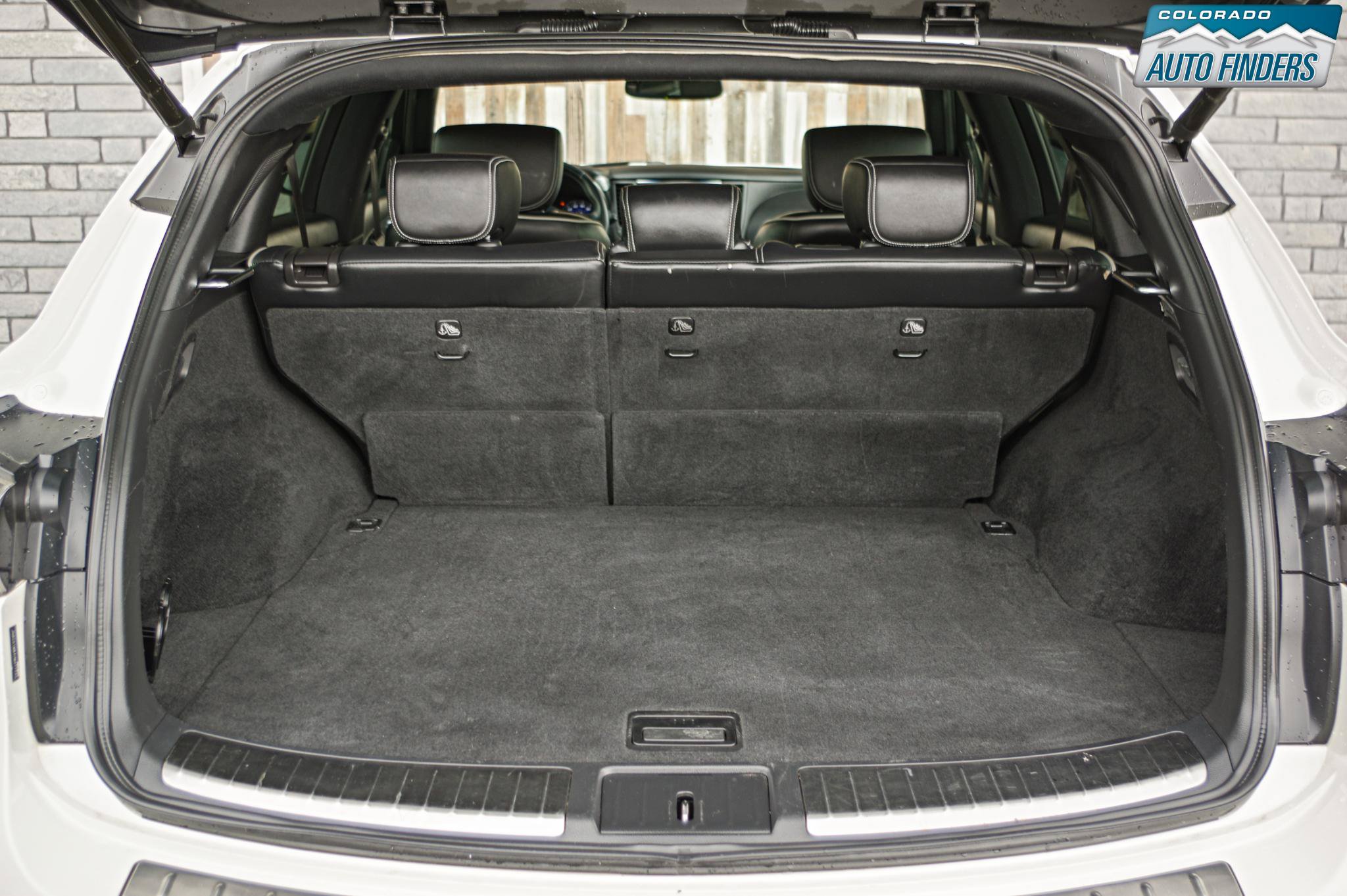 Used 2017 INFINITI QX70 AWD w/ Limited Package image 28