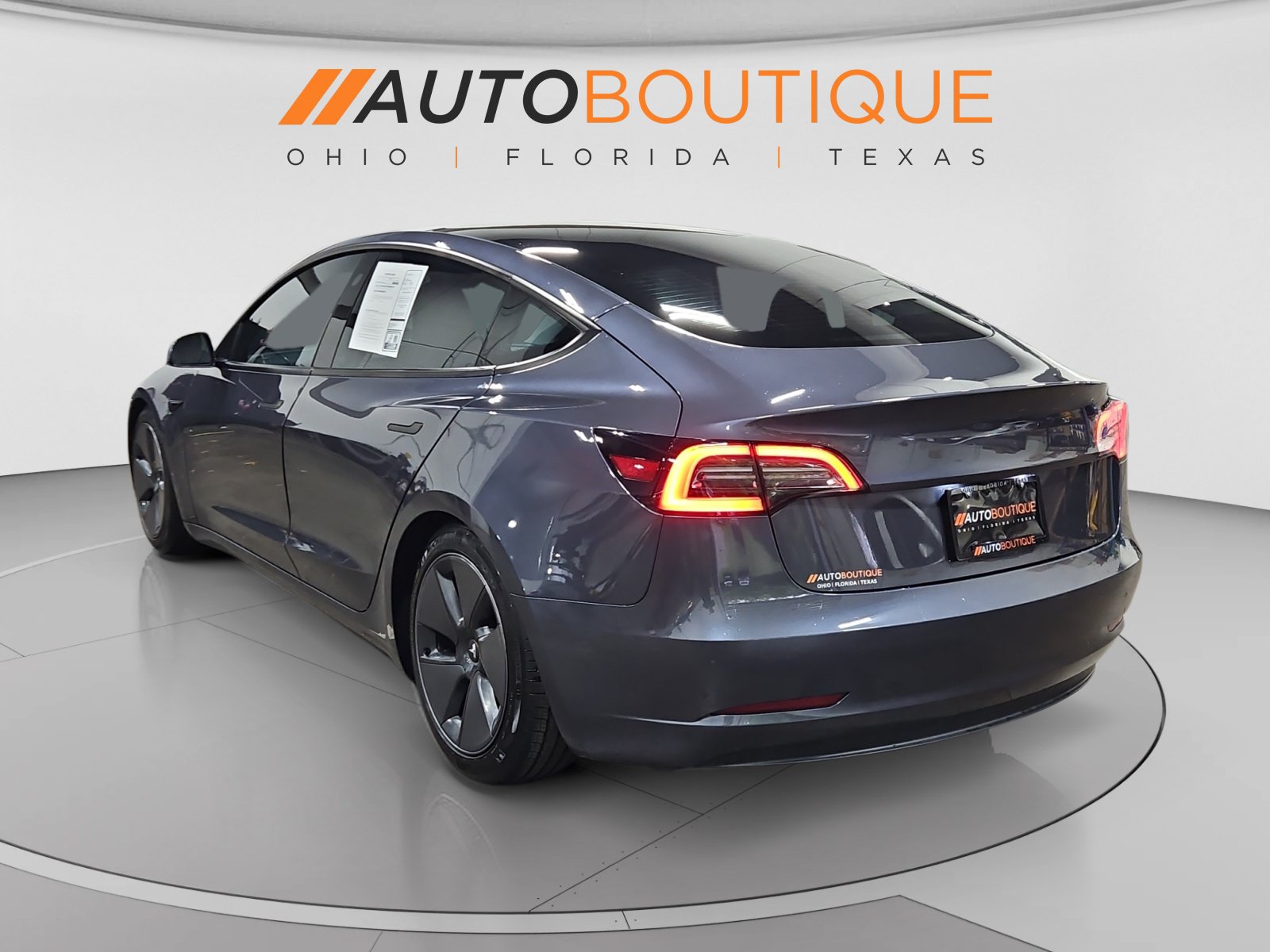 Used 2023 Tesla Model 3 Standard Range RWD image 3