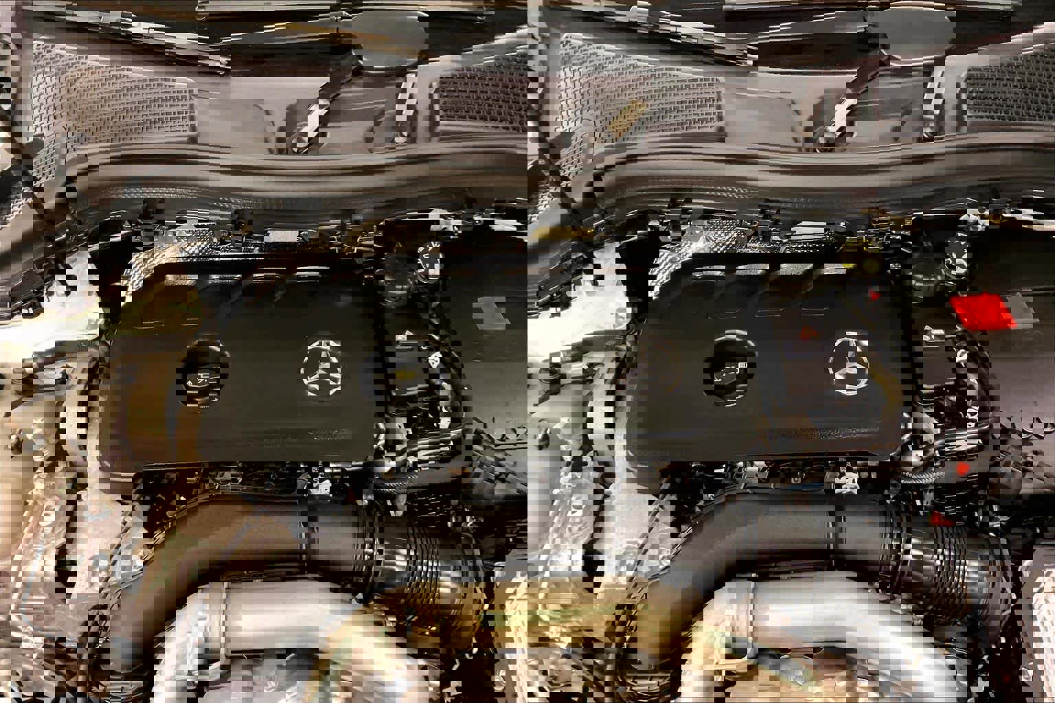 Used 2024 Mercedes-Benz GLA 250 4MATIC image 33