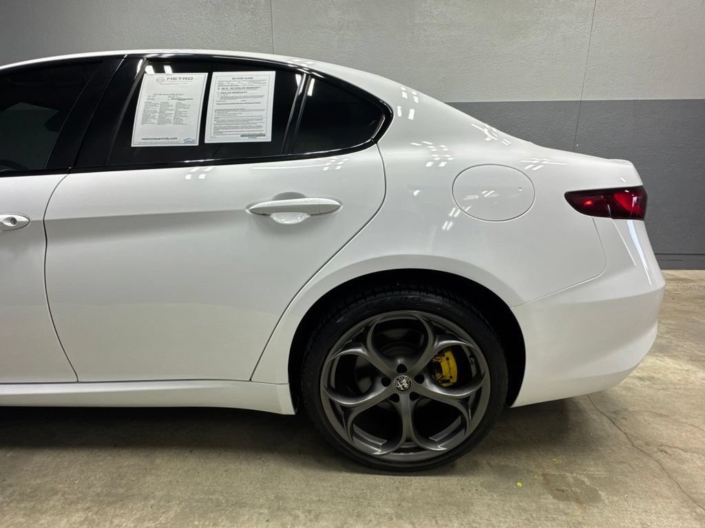 Used 2021 Alfa Romeo Giulia Ti Sport AWD/4WD image 7