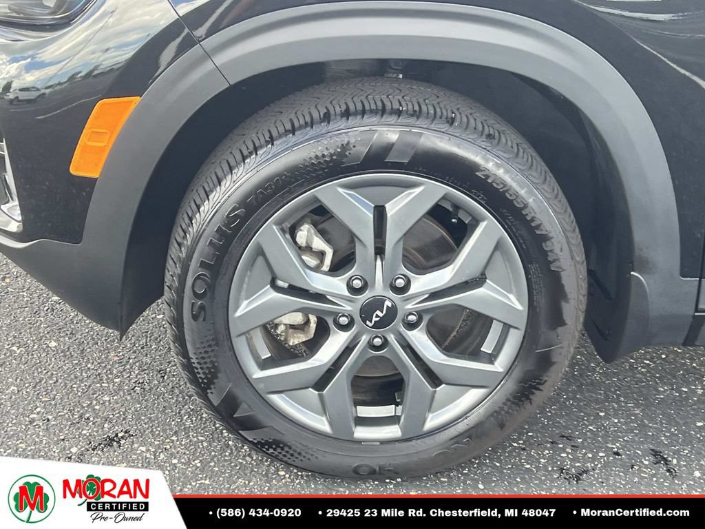 Used 2025 Kia Seltos LX AWD/4WD image 10