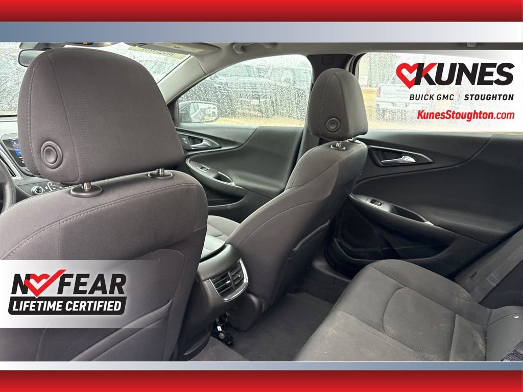 Used 2022 Chevrolet Malibu LT image 34