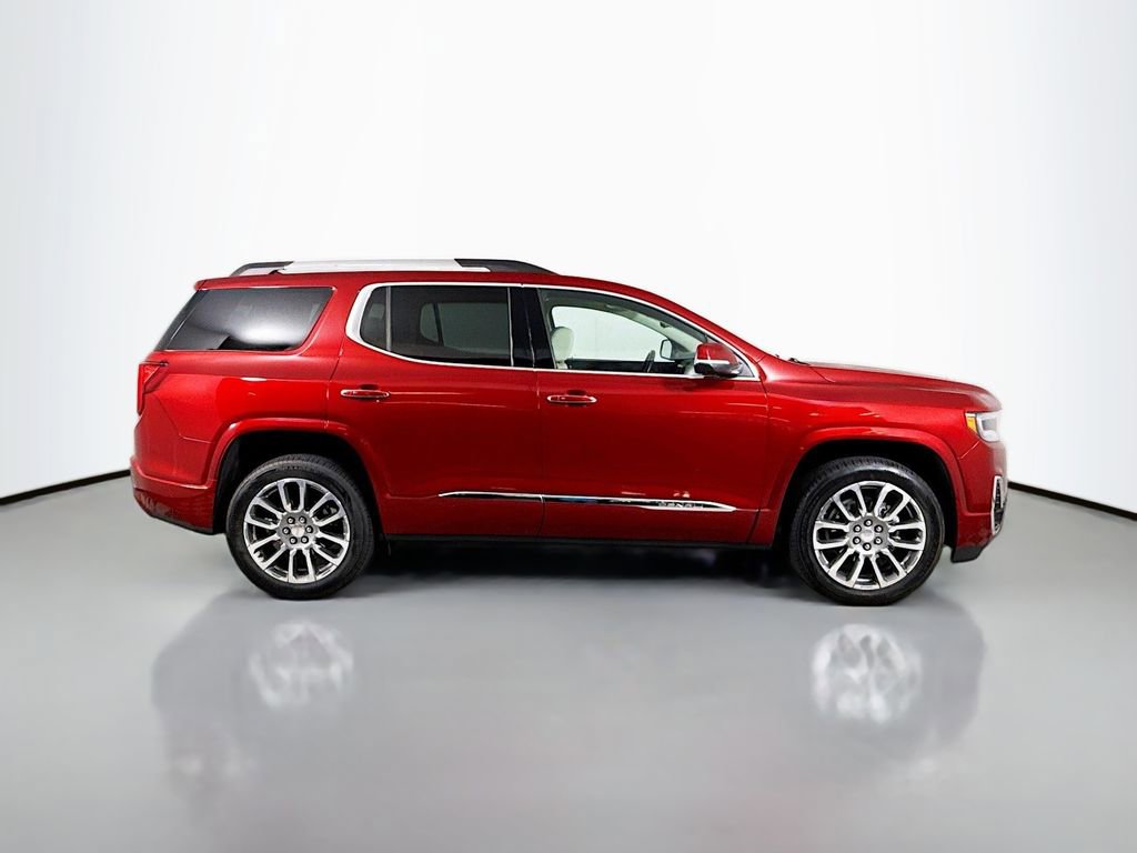Used 2022 GMC Acadia Denali w/ Denali Ultimate Package FWD image 4
