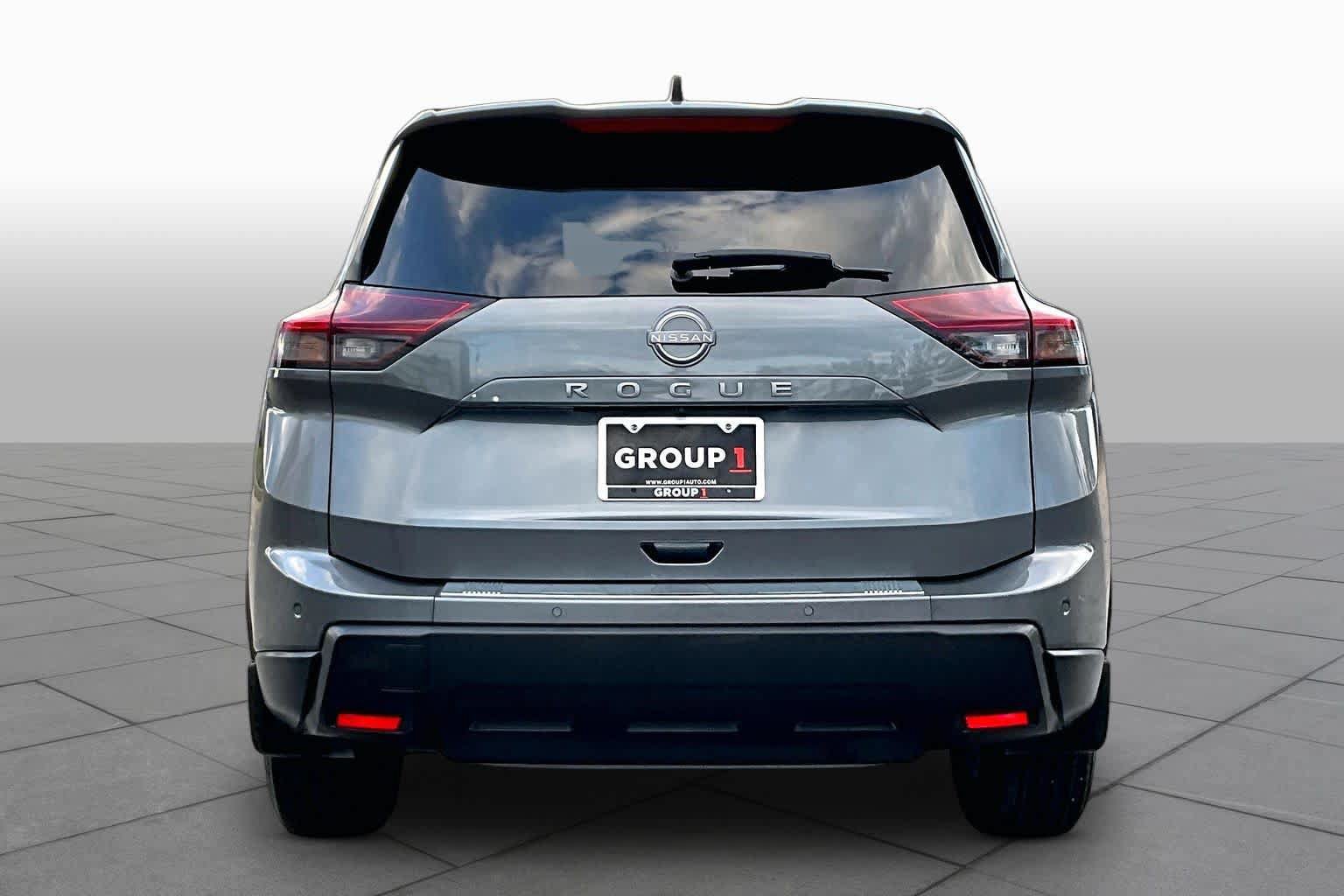 Certified 2024 Nissan Rogue S FWD image 5