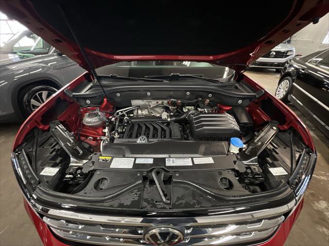 Certified 2021 Volkswagen Atlas SEL Premium image 26