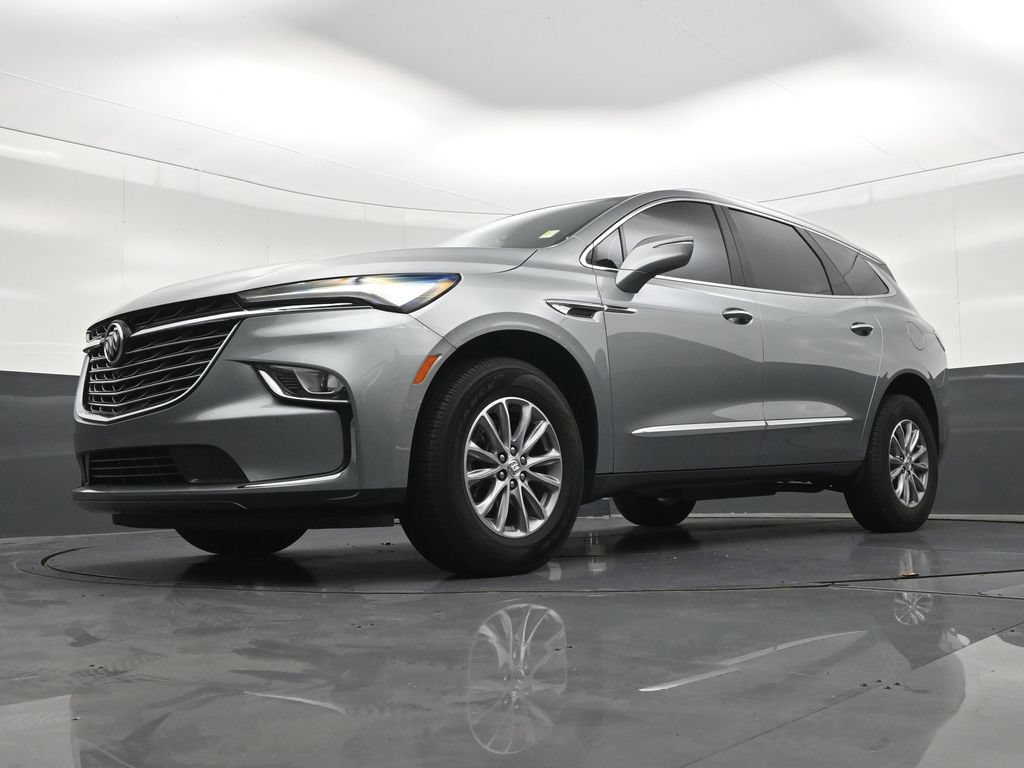 Used 2024 Buick Enclave Essence w/ Technology Package FWD image 24