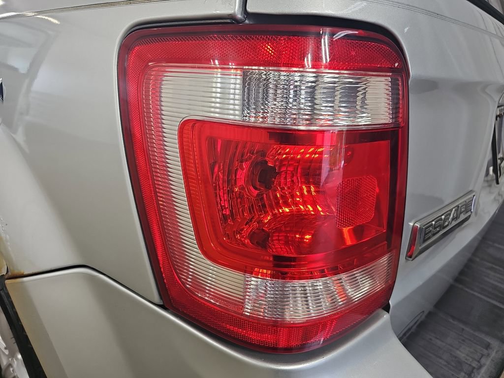 Used 2012 Ford Escape XLT FWD image 38