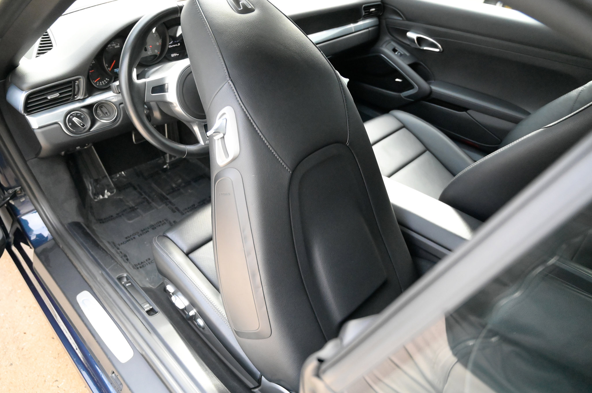 Used 2016 Porsche 911 Carrera S image 21