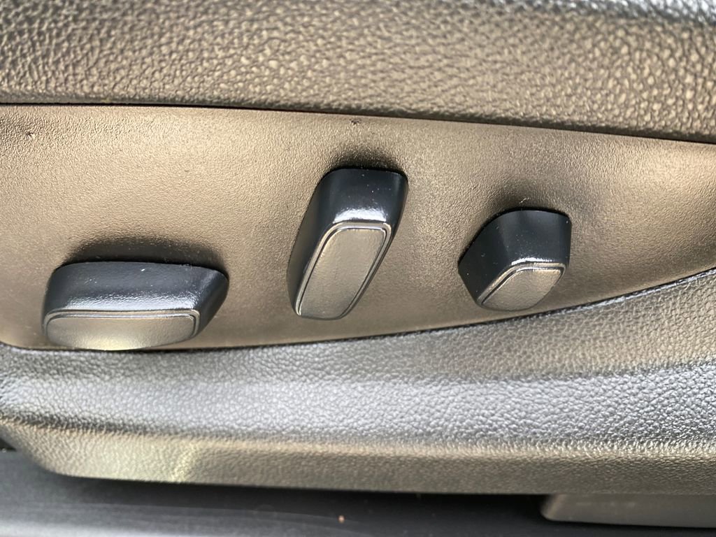 Used 2020 Chevrolet Suburban LT image 35