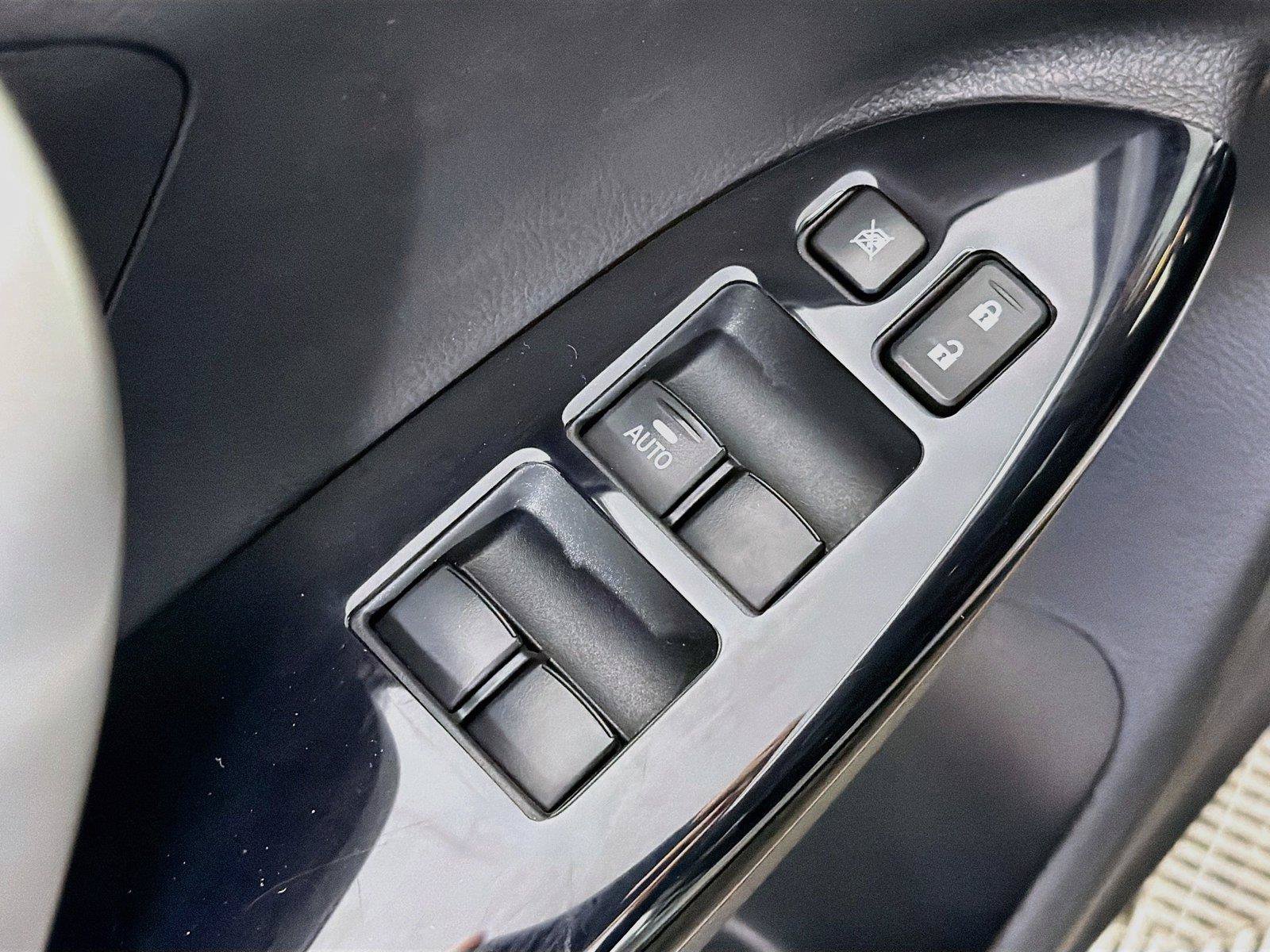 Used 2024 Mitsubishi Eclipse Cross LE AWD/4WD image 24