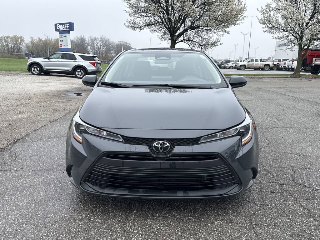 Used 2024 Toyota Corolla LE FWD image 3