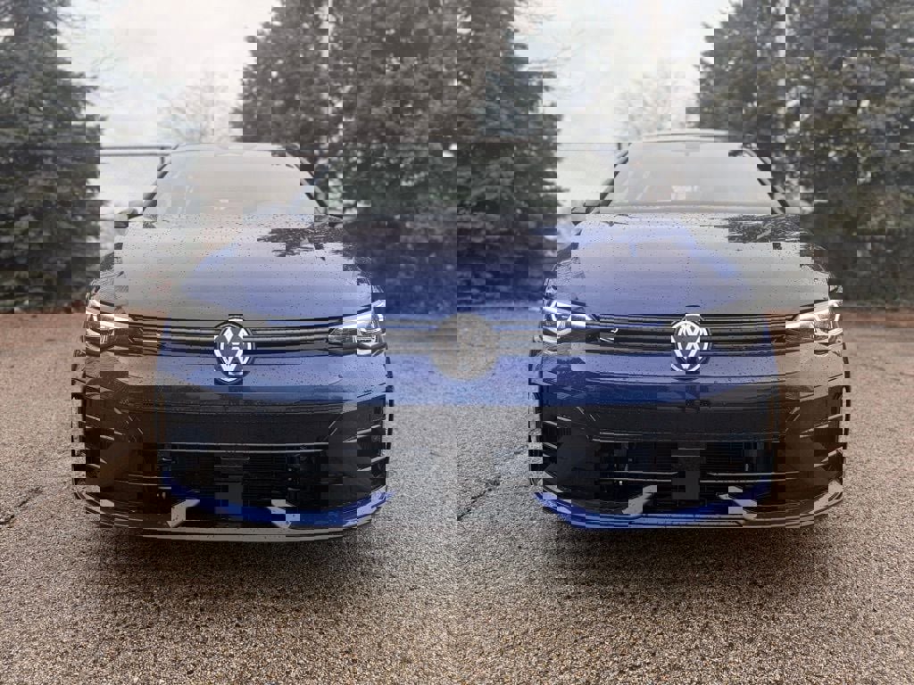 New 2026 Volkswagen Golf image 2
