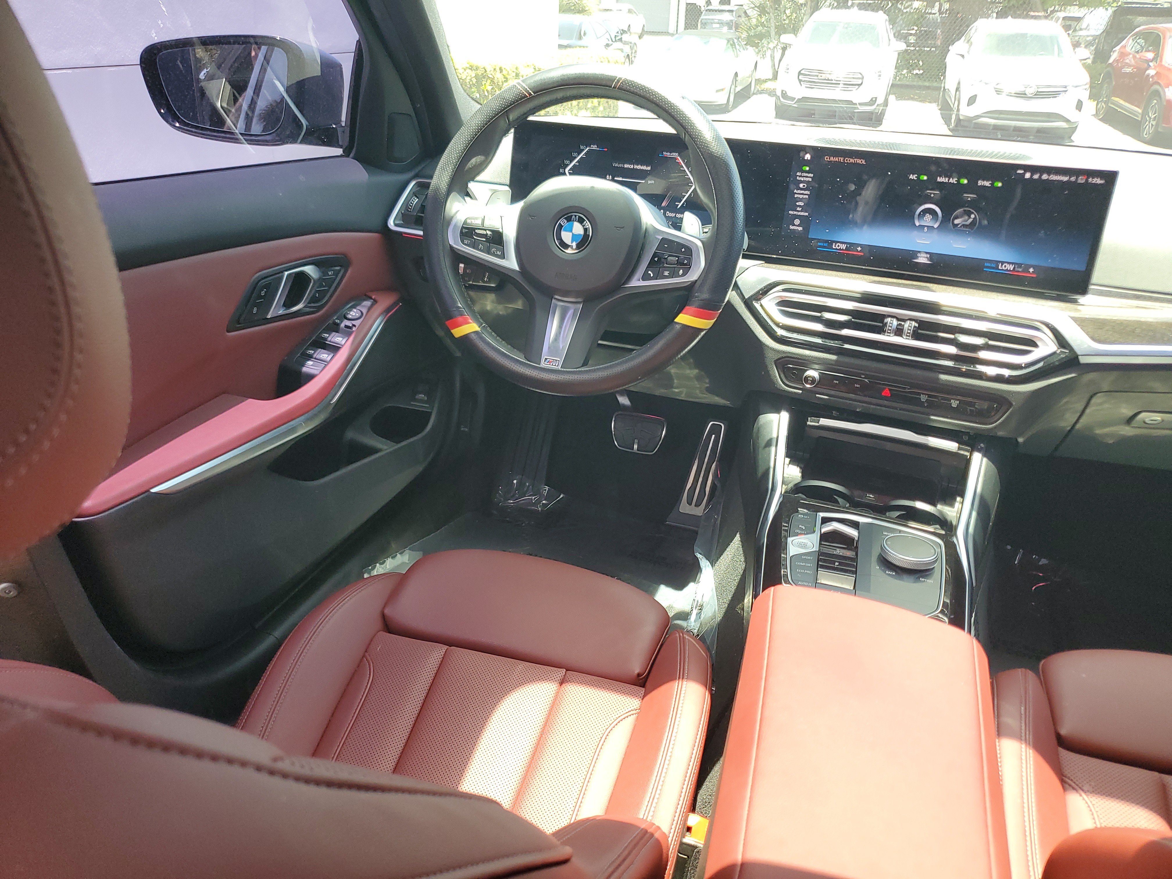 Used 2024 BMW 330i Sedan w/ M Sport Package RWD image 14