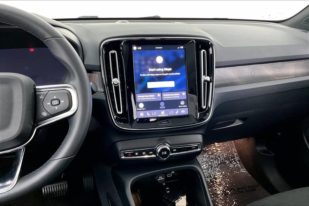 Certified 2023 Volvo C40 P8 Recharge Plus AWD/4WD image 7