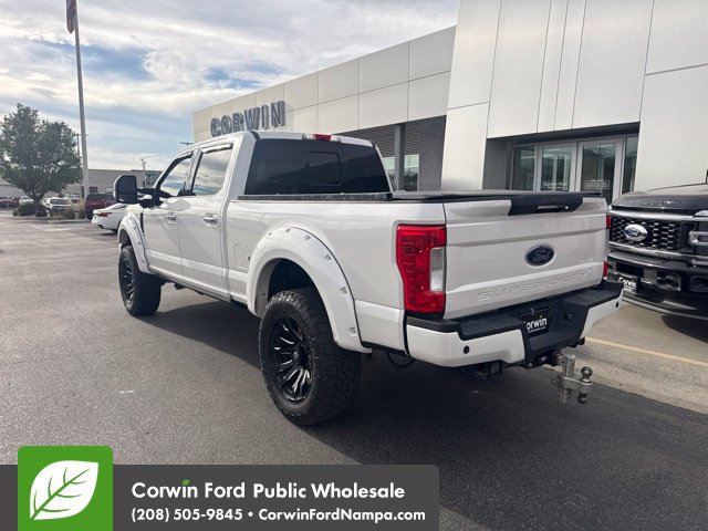 Used 2018 Ford F250 Lariat w/ Lariat Ultimate Package AWD/4WD image 4