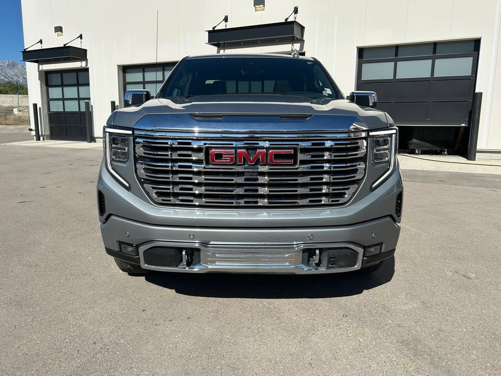 Used 2024 GMC Sierra 1500 Denali w/ Denali Reserve Package AWD/4WD image 5