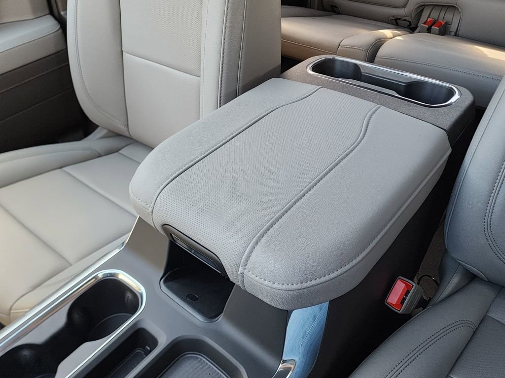 New 2026 GMC Sierra 1500 SLT w/ SLT Premium Plus Package image 31