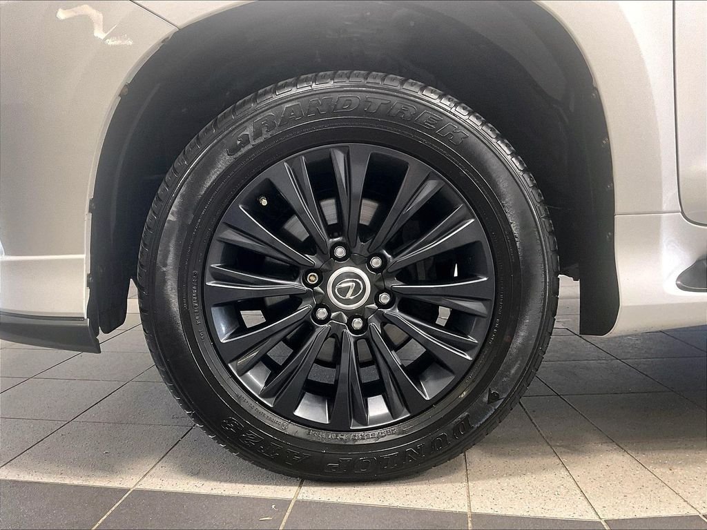 Used 2022 Lexus GX 460 Premium w/ Accessory Package AWD/4WD image 7