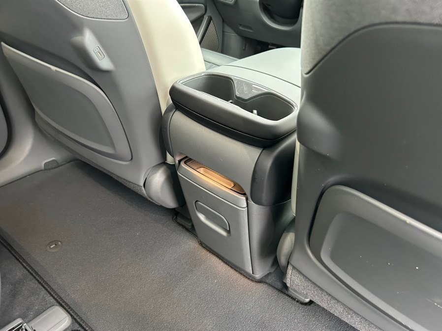 Used 2024 Kia EV9 GT-Line image 64