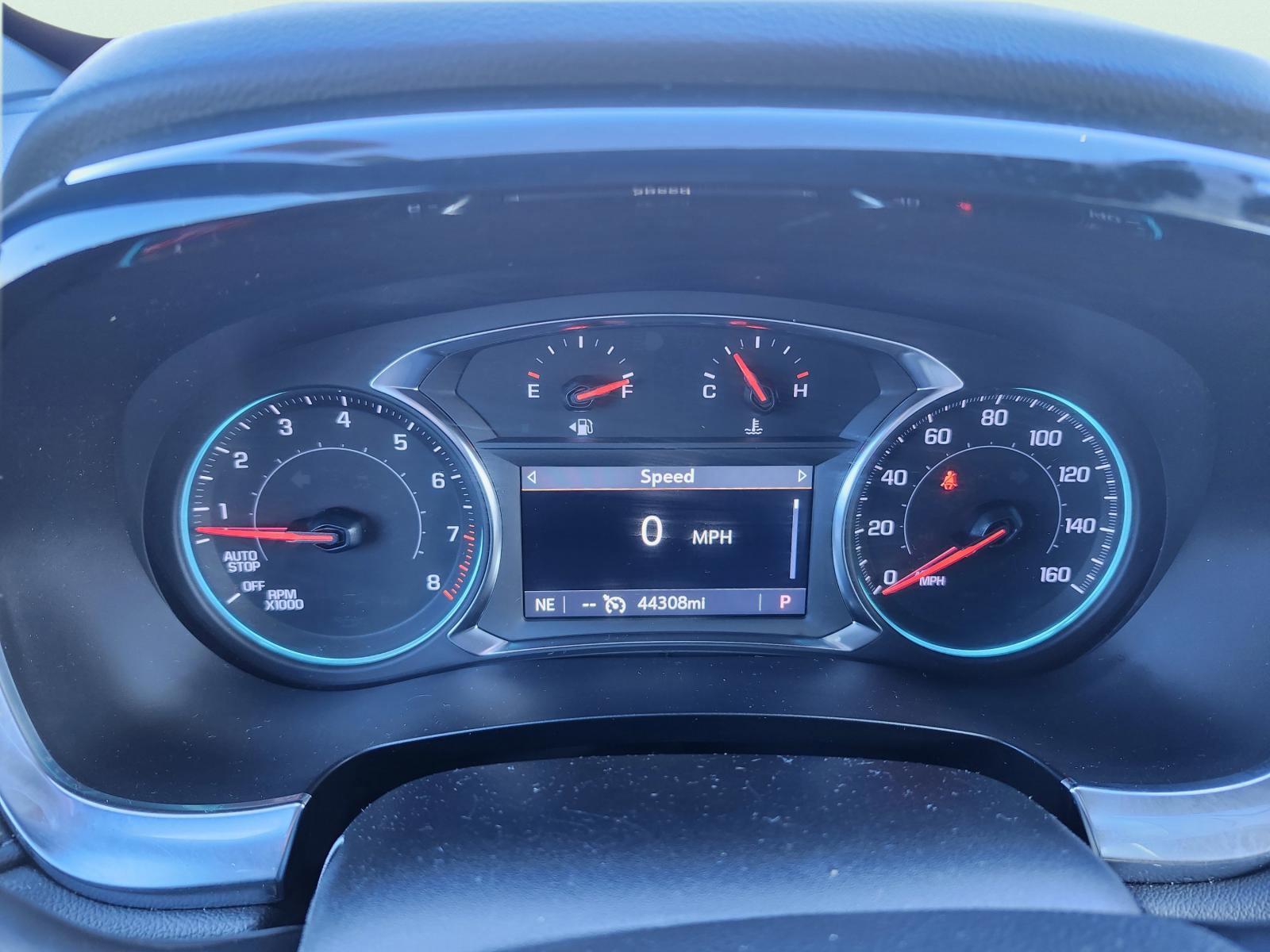 Used 2023 Chevrolet Traverse LT image 20