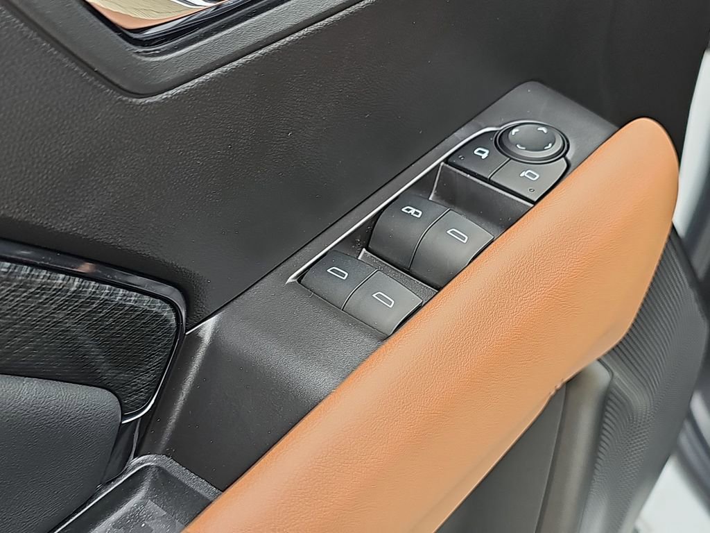 New 2025 GMC Canyon AT4 w/ Nightfall Edition image 30