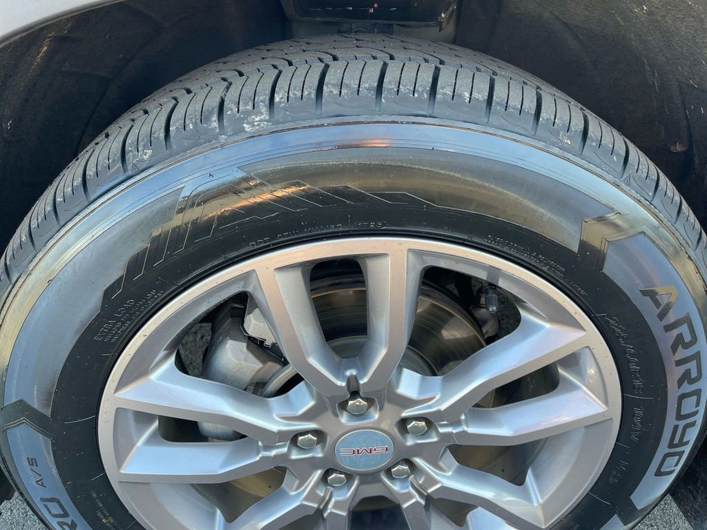 Used 2022 GMC Terrain SLT w/ Infotainment Package II image 35