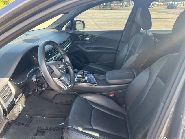 Used 2019 Audi Q7 3.0T Premium Plus w/ Premium Plus Package AWD/4WD image 6