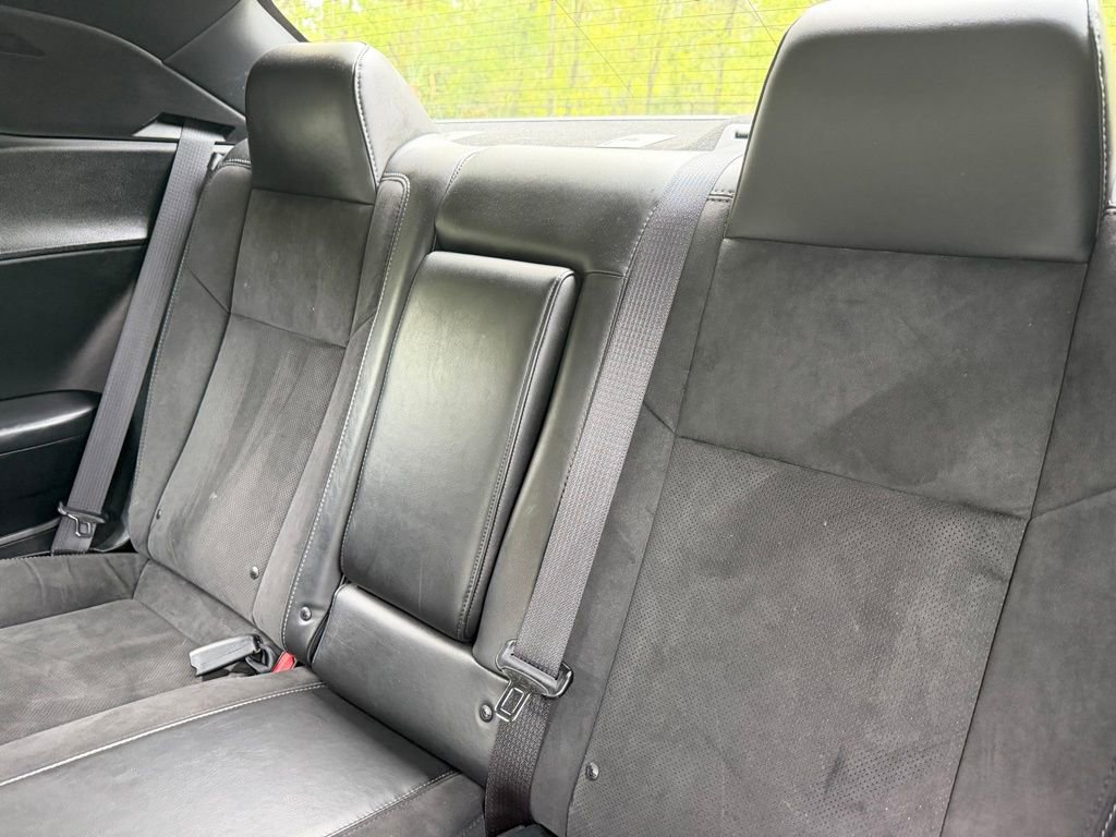 Used 2022 Dodge Challenger R/T w/ Plus Package image 15