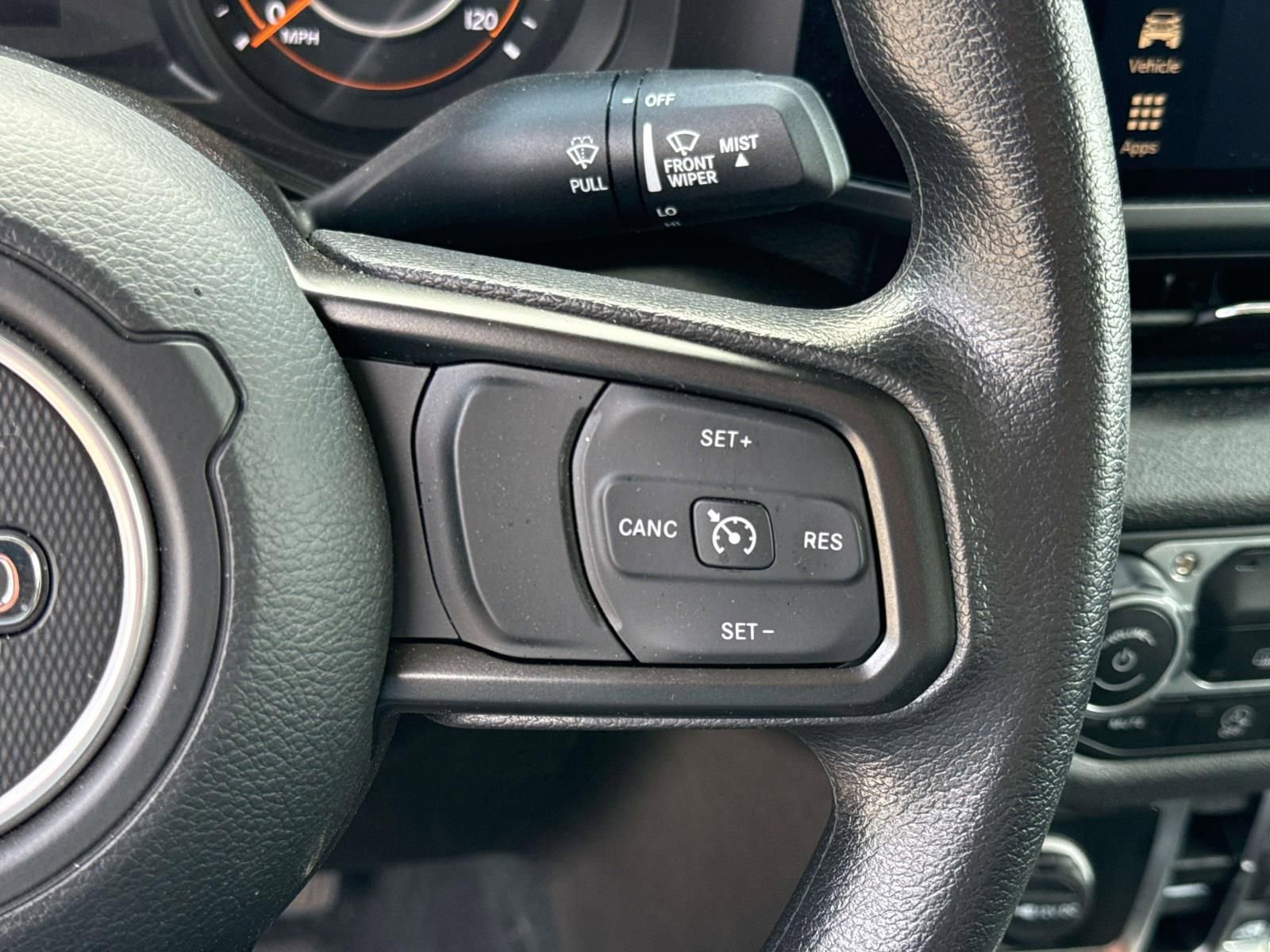 Used 2025 Jeep Gladiator Sport image 22