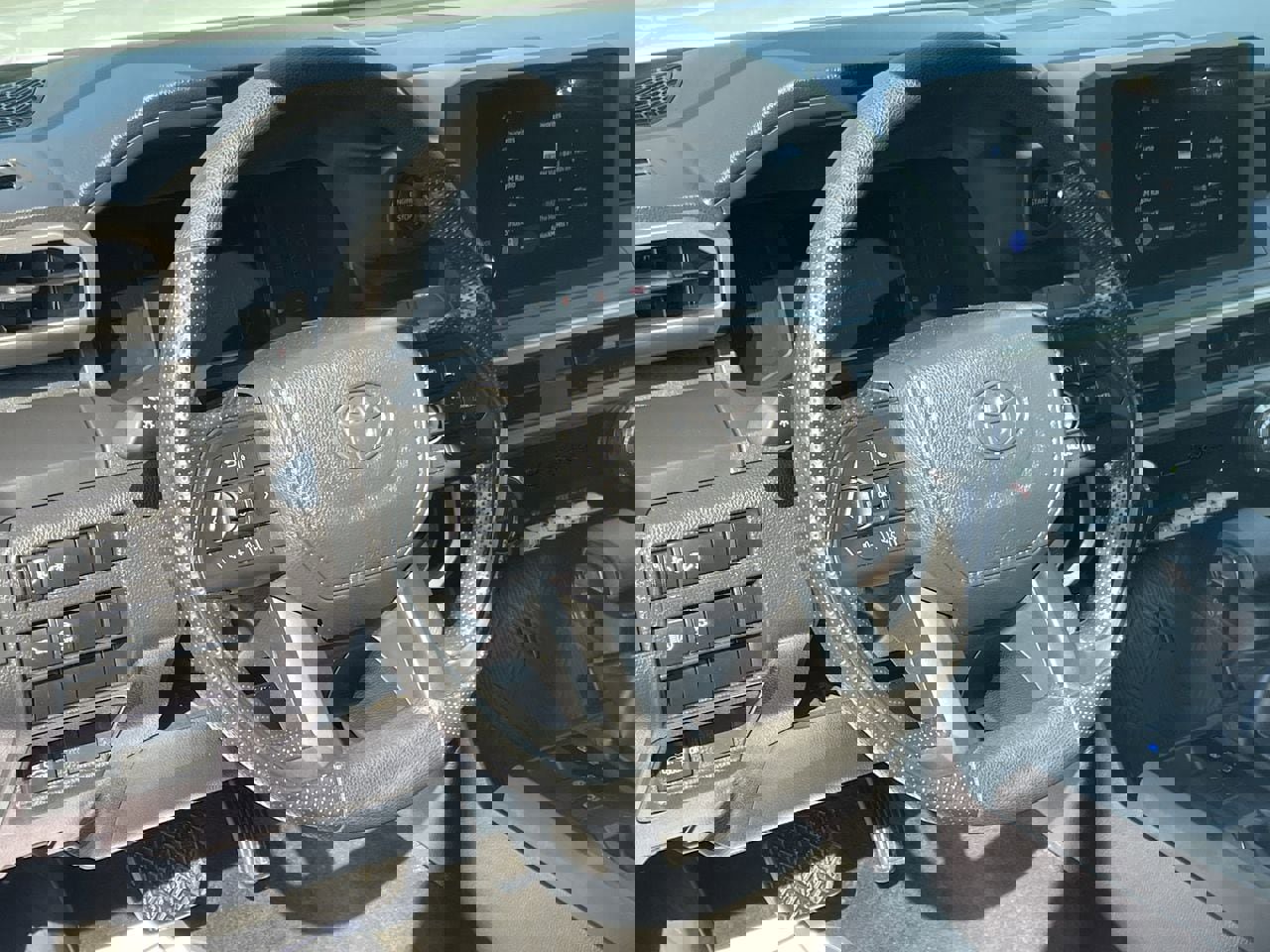 Used 2024 Toyota Tacoma SR image 14