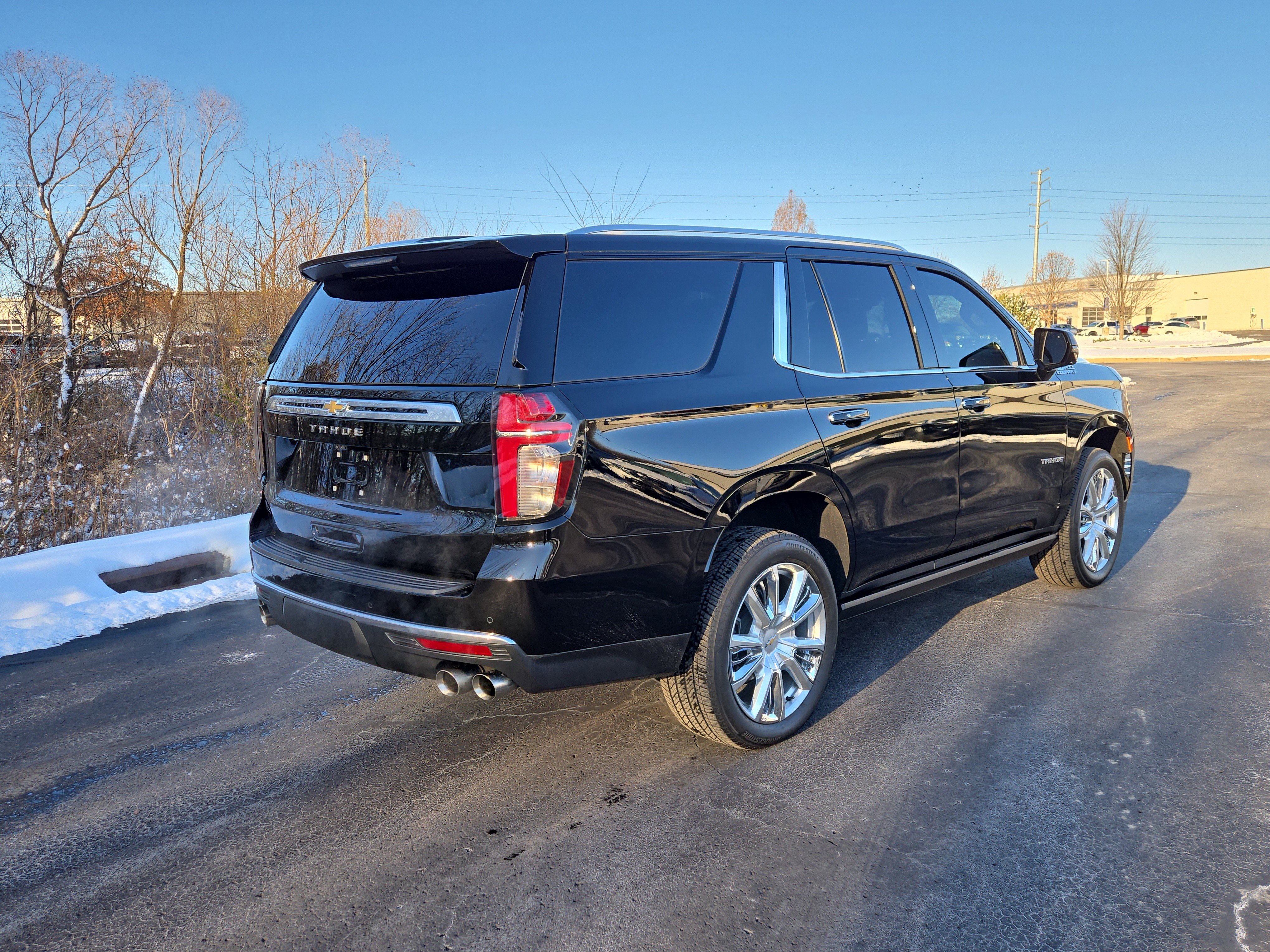 Used 2021 Chevrolet Tahoe High Country w/ Premium Package image 3